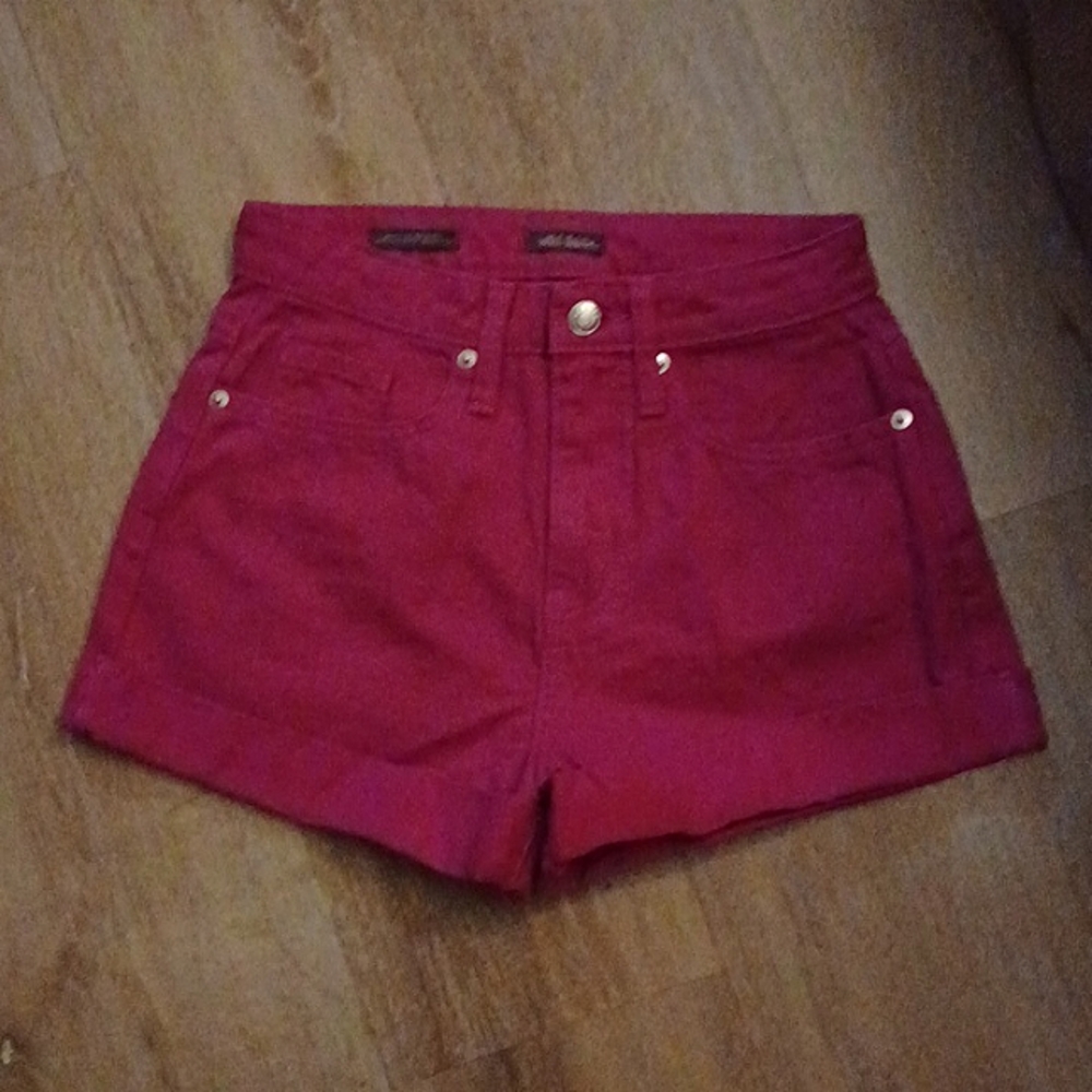 Miagenta high waisted shorts